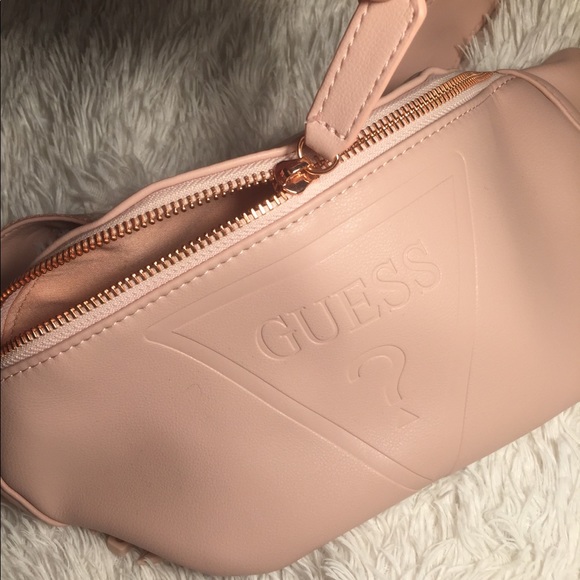 GUESS Factory Fanny Pack in pink - Picture 4 of 7